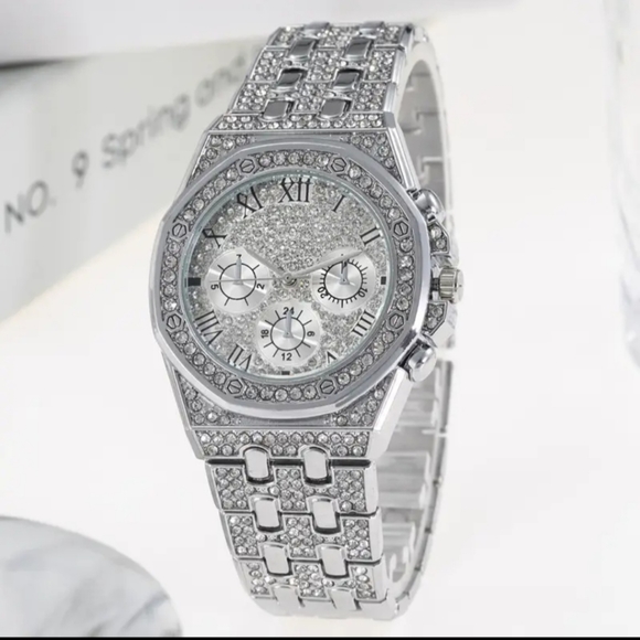 Golden Rhinestones Watch - Picture 7 of 7